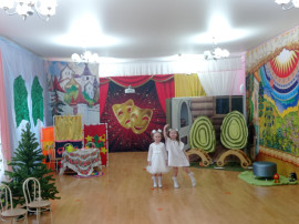 Спектакль "Красная Шапочка" на новый лад Спектакль "Красная Шапочка" на новый лад.