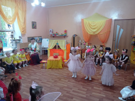 Спектакль "Пирог для друзей" Спектакль "Пирог для друзей".