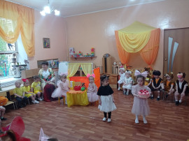 Спектакль "Пирог для друзей" Спектакль "Пирог для друзей".