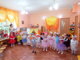 Спектакль "Пирог для друзей" Спектакль "Пирог для друзей".