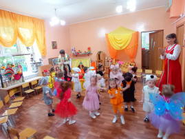 Спектакль "Пирог для друзей" Спектакль "Пирог для друзей".