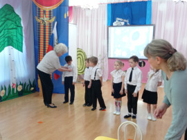 Кружок "Умники и умницы" Кружок "Умники и умницы".