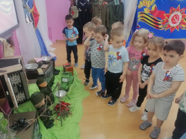 Экспозиция "Мы помним - мы гордимся!" Экспозиция "Мы помним - мы гордимся!" .