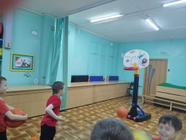 Итоговые показы кружка "Школа мяча" Итоговые показы кружка "Школа мяча".
