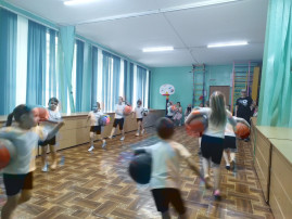 Итоговые показы кружка "Школа мяча" Итоговые показы кружка "Школа мяча".