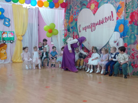 Выпускной в первой младшей группе Выпускной в первой младшей группе.