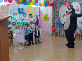 Выпускной в первой младшей группе Выпускной в первой младшей группе.